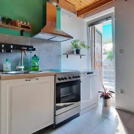 Daire Deerwood Villa-modern Cozy 2br With Castle View