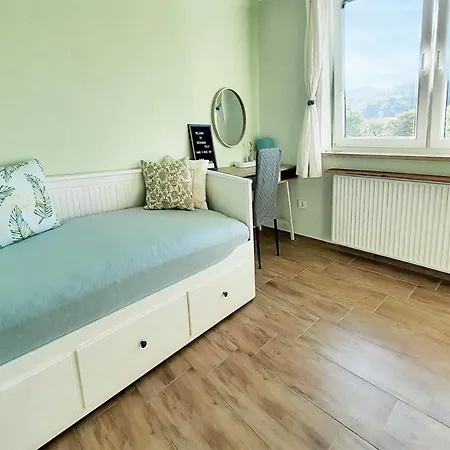 Deerwood Villa-modern Cozy 2br With Castle View