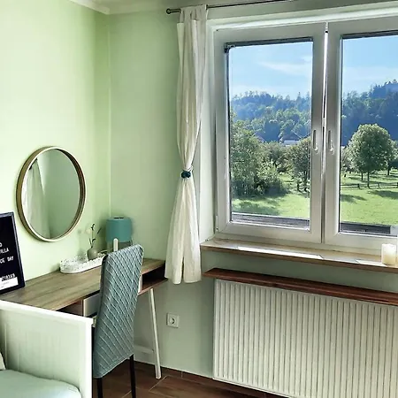 Daire Deerwood Villa-modern Cozy 2br With Castle View Bled