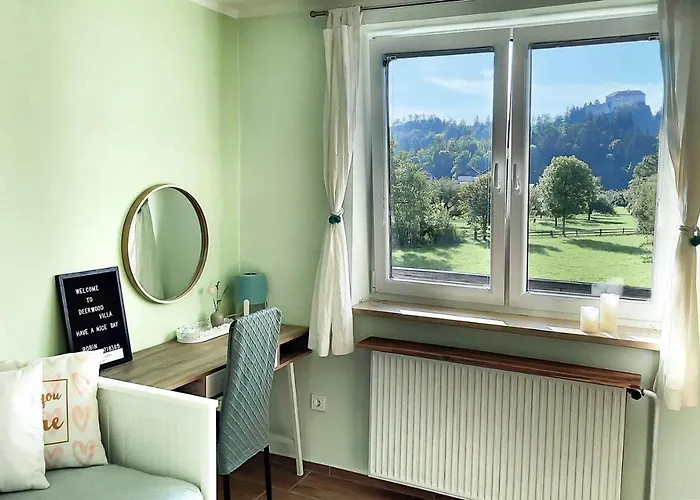 Apartma Deerwood Villa-modern Cozy 2br With Castle View Bled