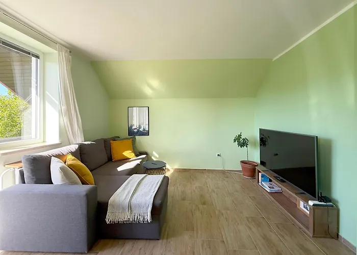 Apartma Deerwood Villa-modern Cozy 2br With Castle View Bled