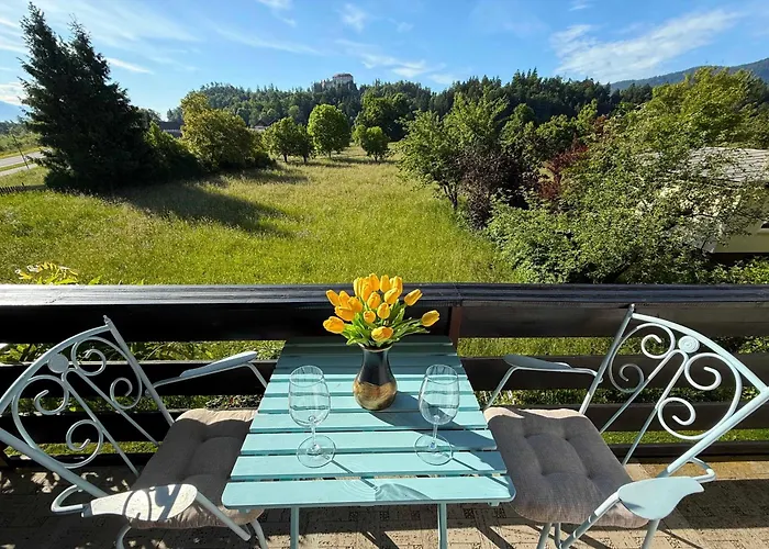 Deerwood Villa-modern Cozy 2br With Castle View Apartma Bled